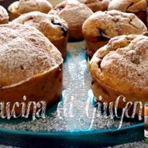 Muffins al bergamotto mirtilli e fragole