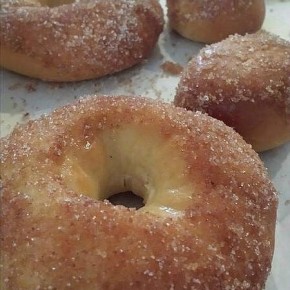 Baked yeast doughnuts - ciambelle cotte al forno