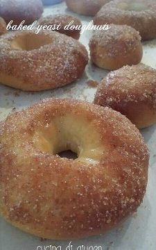 Baked yeast doughnuts – ciambelle cotte al forno
