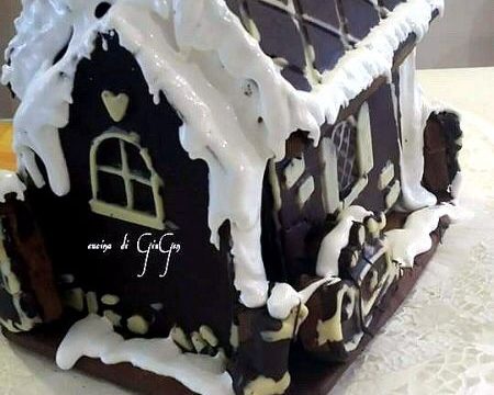 Casetta di Natale con cioccolato